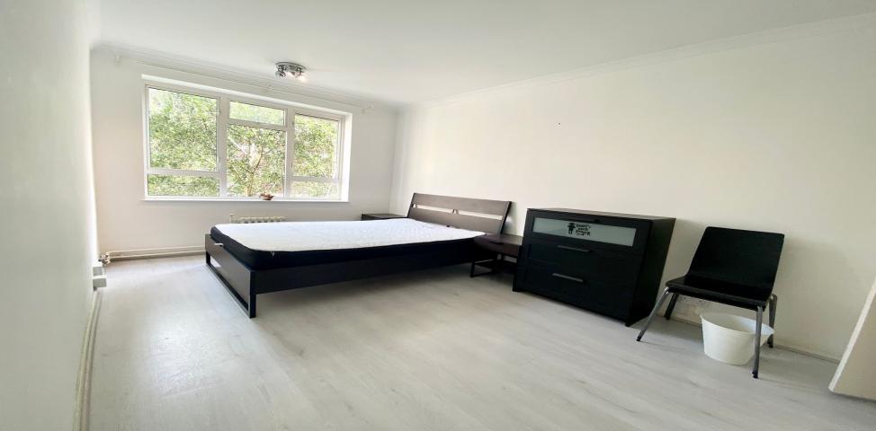 			LET, 1 Bedroom, 1 bath, 1 reception Apartment			 Abbots Manor. Alderney Street, Victoria